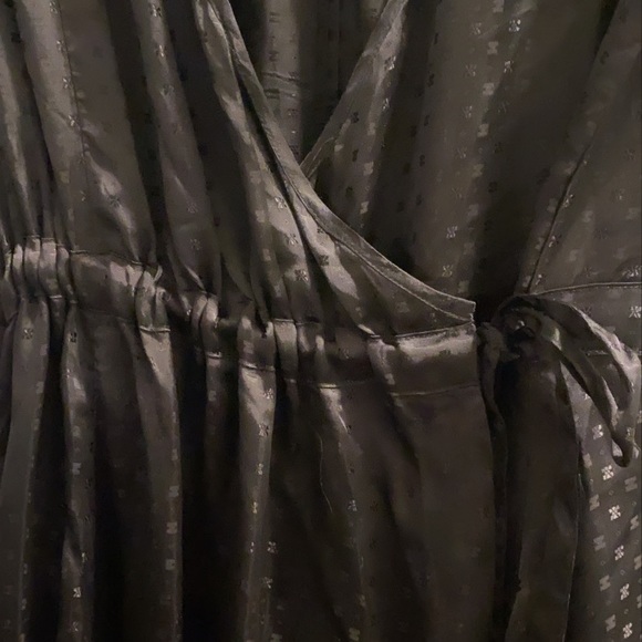 Donna Karen | lord and Taylor | H & M by Madonna - Picture 3 of 12